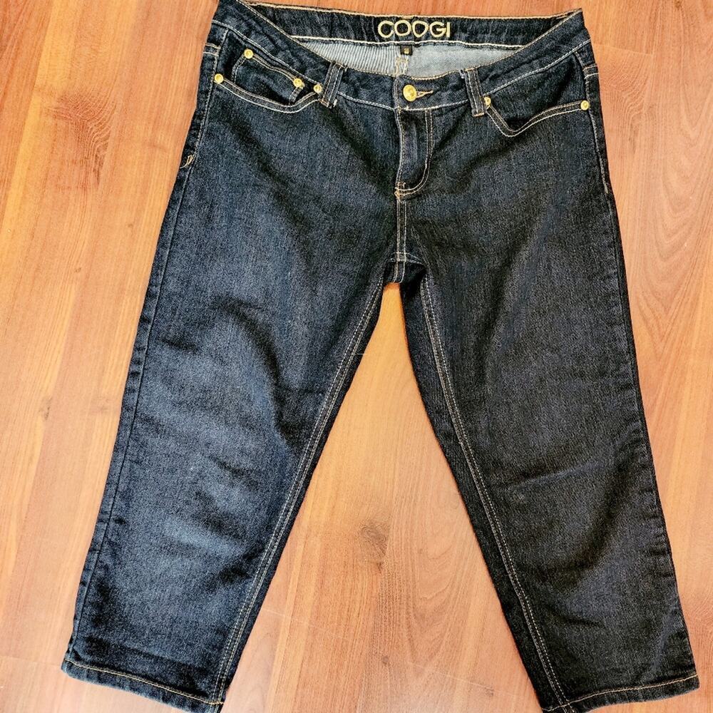 COOGI EMBROIDERED DARK WASH CAPRIS SIZE 7/8